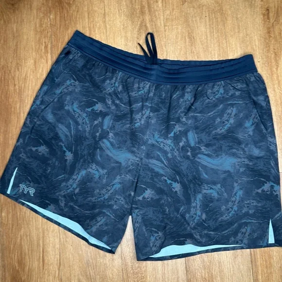 TYR Men's Navy and Aqua Training Shorts - Picture 1 of 3
